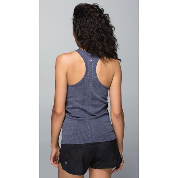 Lululemon Run Swiftly Tech Fitted Tank Top Heathered Cadet Blue Striped 8 - Picture 2 of 6